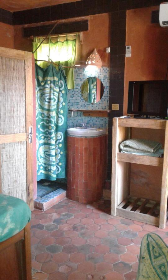 Sobo Bade Hotel Toubab Dialaw Exterior foto
