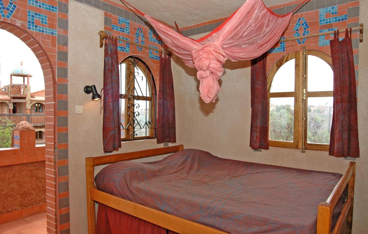 Sobo Bade Hotel Toubab Dialaw Exterior foto
